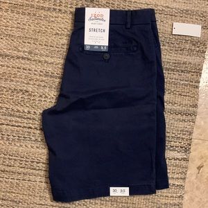 Navy blue IZOD shorts men’s size 30